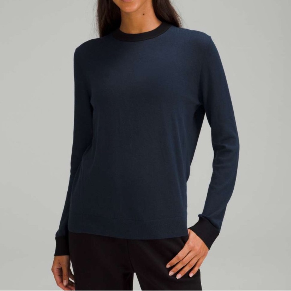 Lululemon silk blend crewneck sweater Navy Blue Long Sleeve size 8 Sweater
